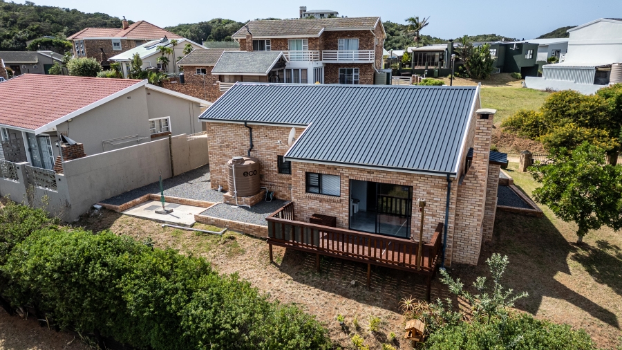 2 Bedroom Property for Sale in Cosy Corner Eastern Cape